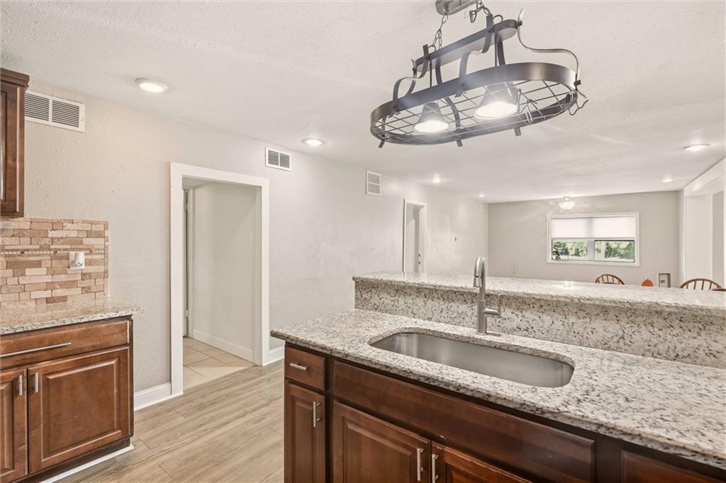 6207 Leavenworth Road Property Photo 10