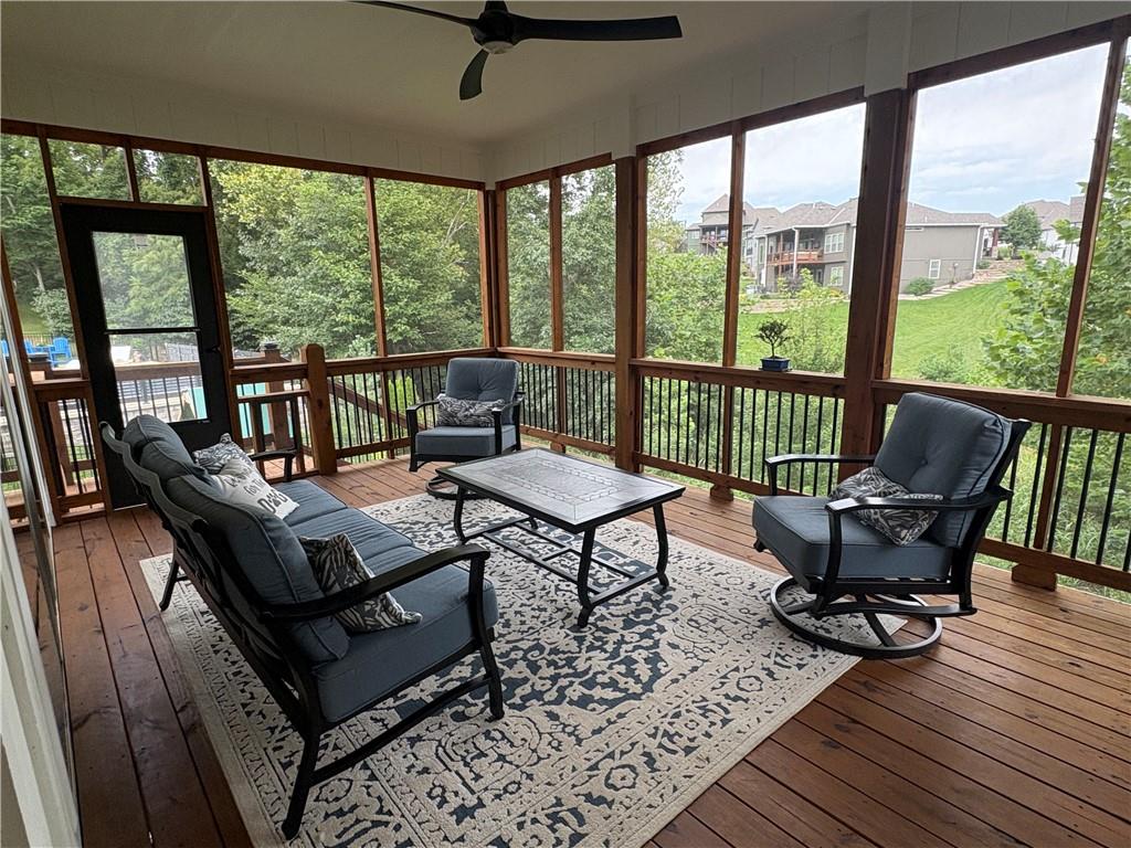 13829 Clear Creek Drive Property Photo 7