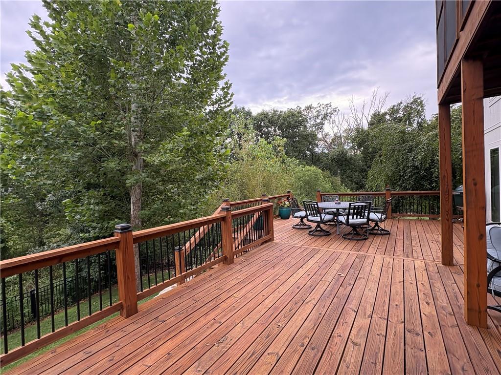 13829 Clear Creek Drive Property Photo 8