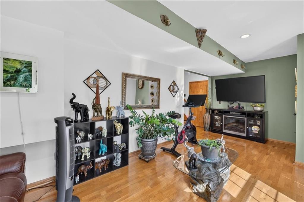 1009 Ne Florence Avenue Property Photo 34