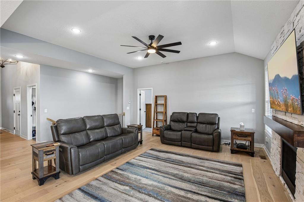 4391 Aspen Drive Property Photo 5