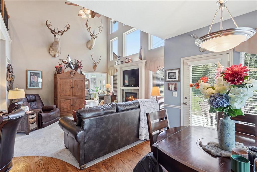 12233 Pine Valley Drive Property Photo 17