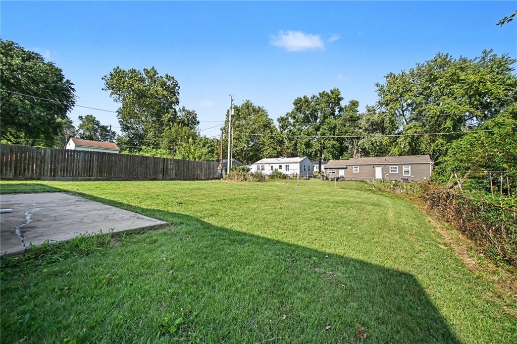 609 N Sunset Drive Property Photo 26