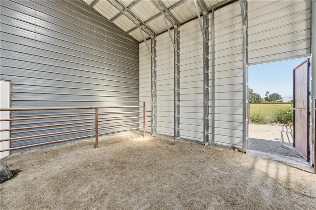 27611 S Belle Plain Road Property Photo 14