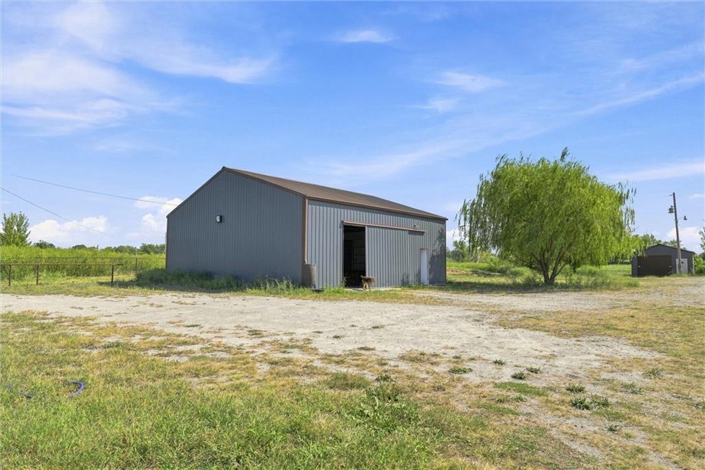27611 S Belle Plain Road Property Photo 16
