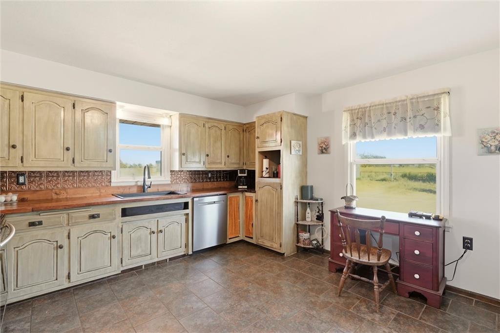 27611 S Belle Plain Road Property Photo 27