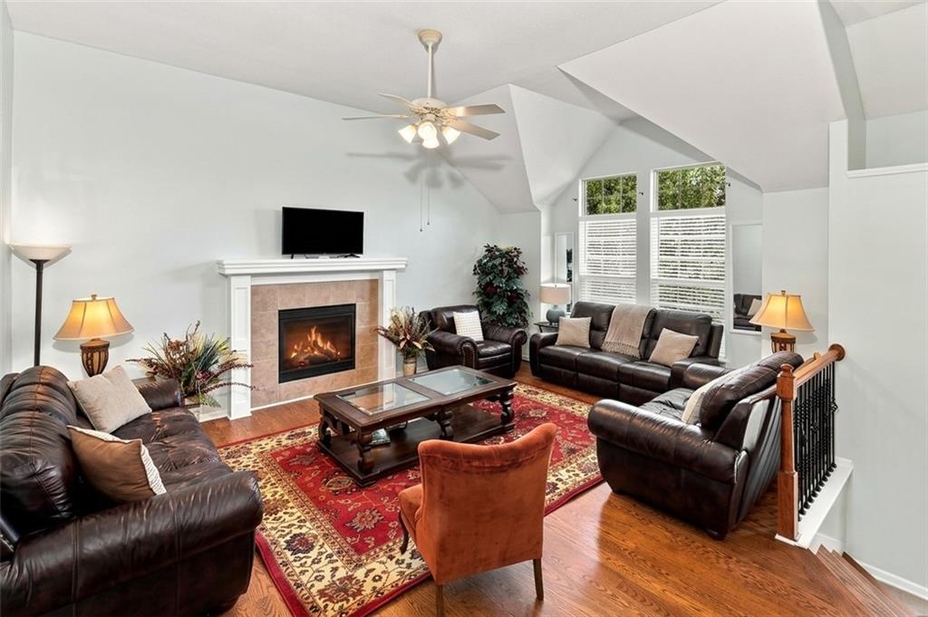 728 S Maple Street Property Photo 3
