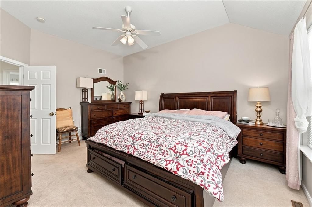 728 S Maple Street Property Photo 11