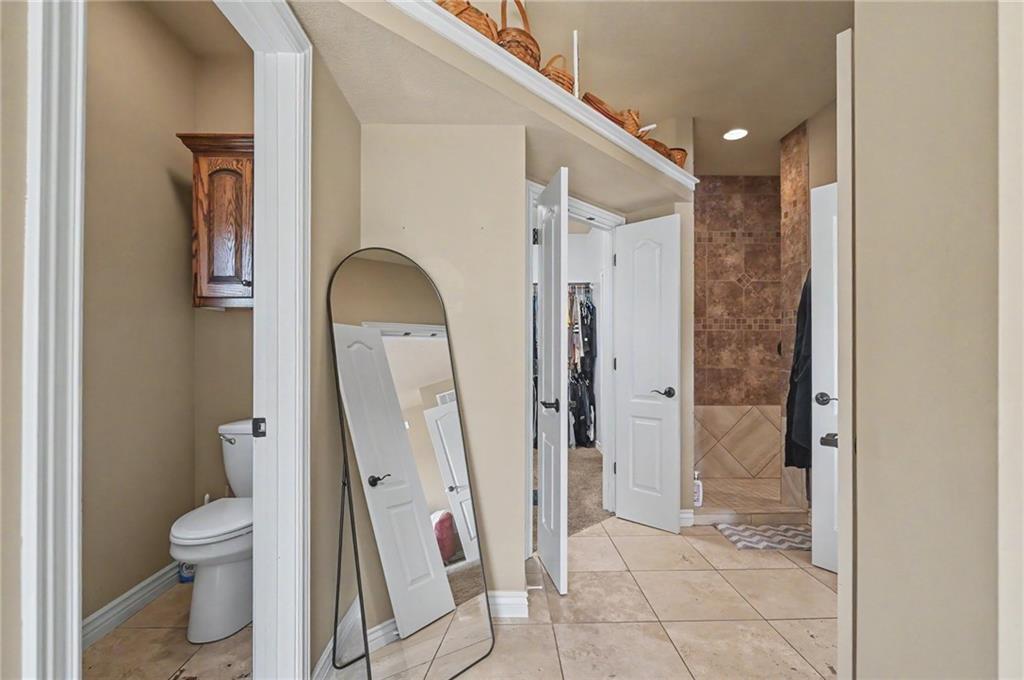 942 E Fairway Drive Property Photo 27