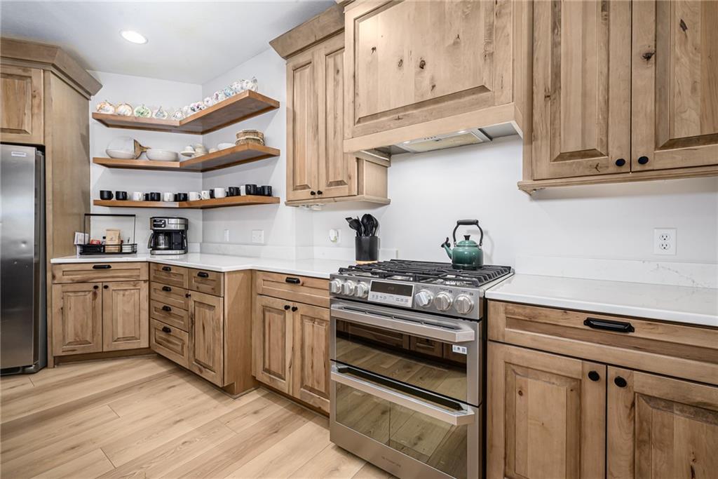 1104 Wagon Wheel Road Property Photo 8