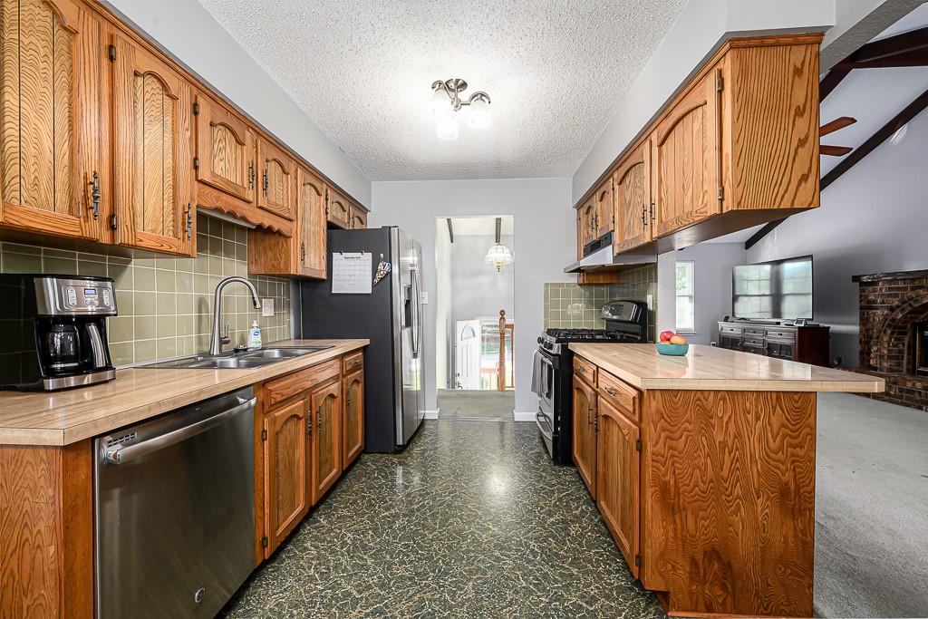 313 Killarney Lane Property Photo 4