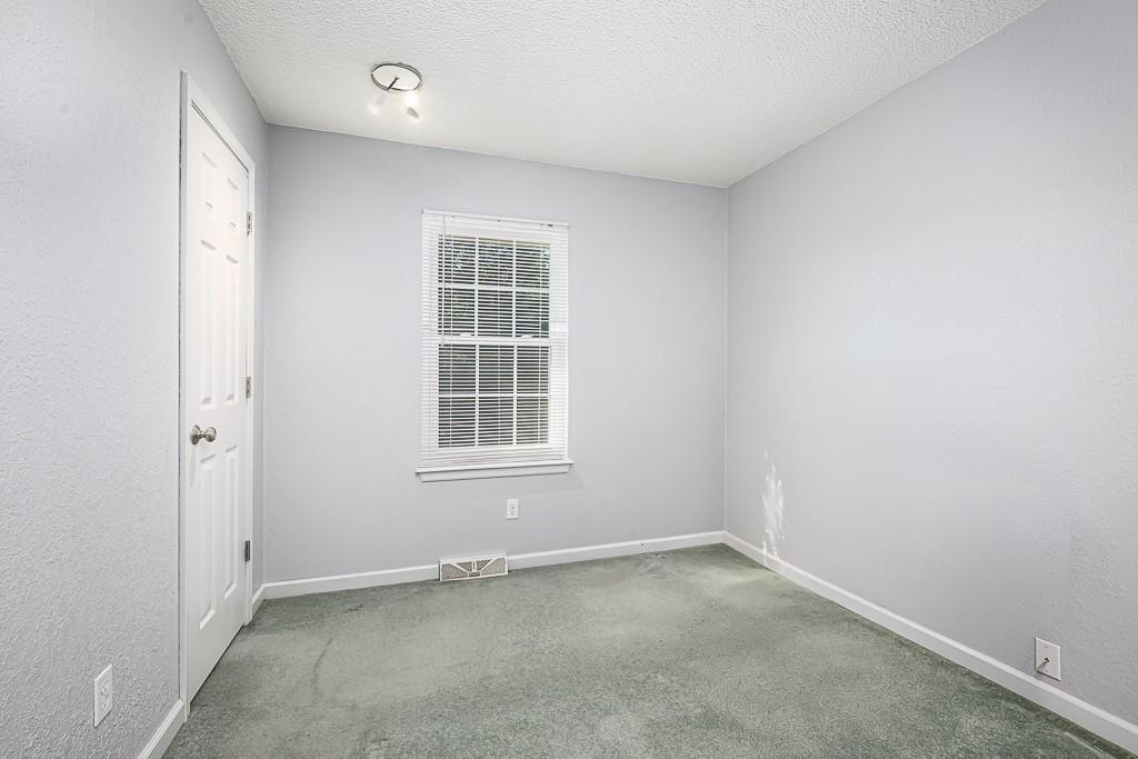 313 Killarney Lane Property Photo 8