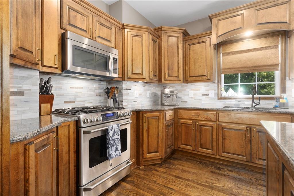 1725 Ne Nine Oaks Drive Property Photo 19