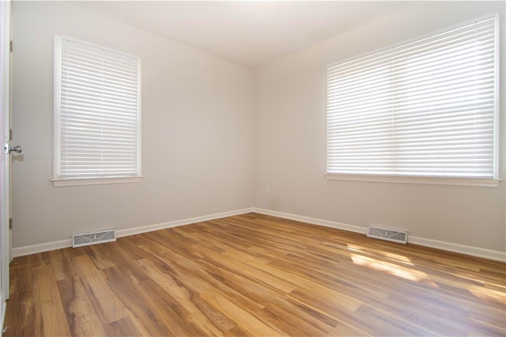 205 Larkin Street Property Photo 21