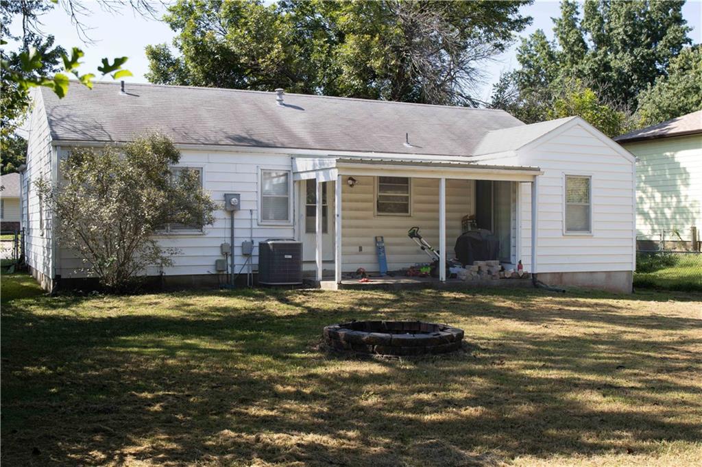 205 Larkin Street Property Photo 23