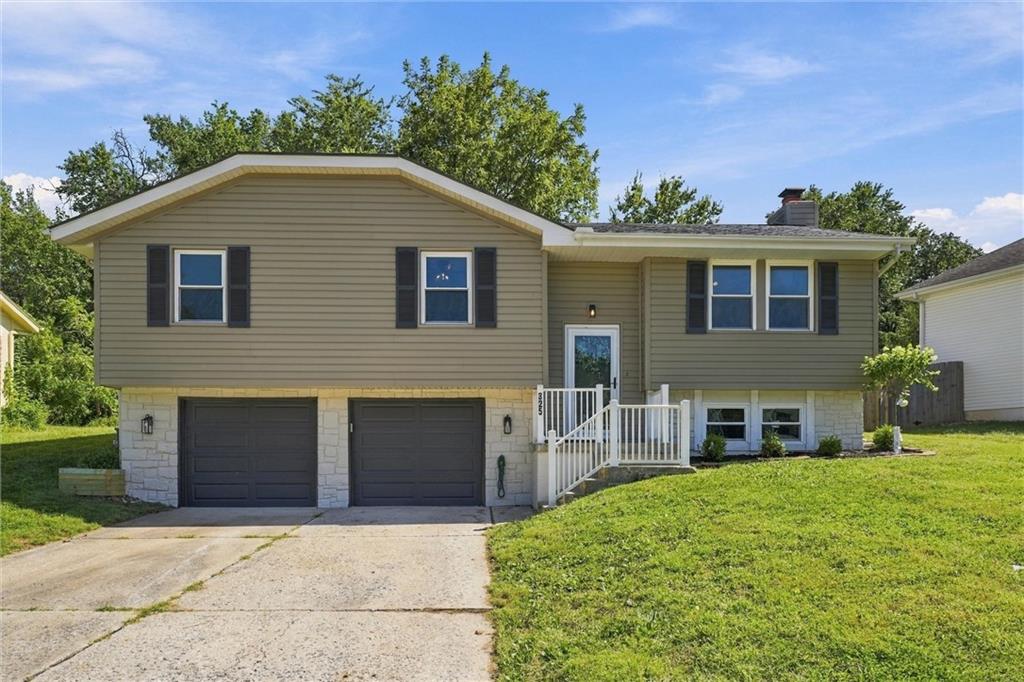 325 Se Brownfield Drive Property Photo 1