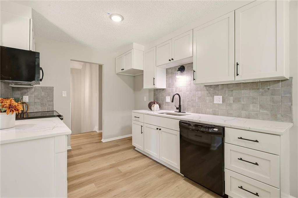 325 Se Brownfield Drive Property Photo 10
