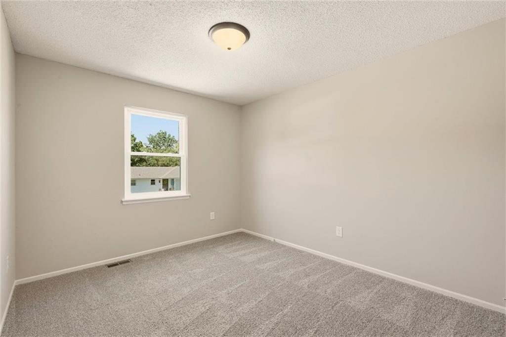 325 Se Brownfield Drive Property Photo 19