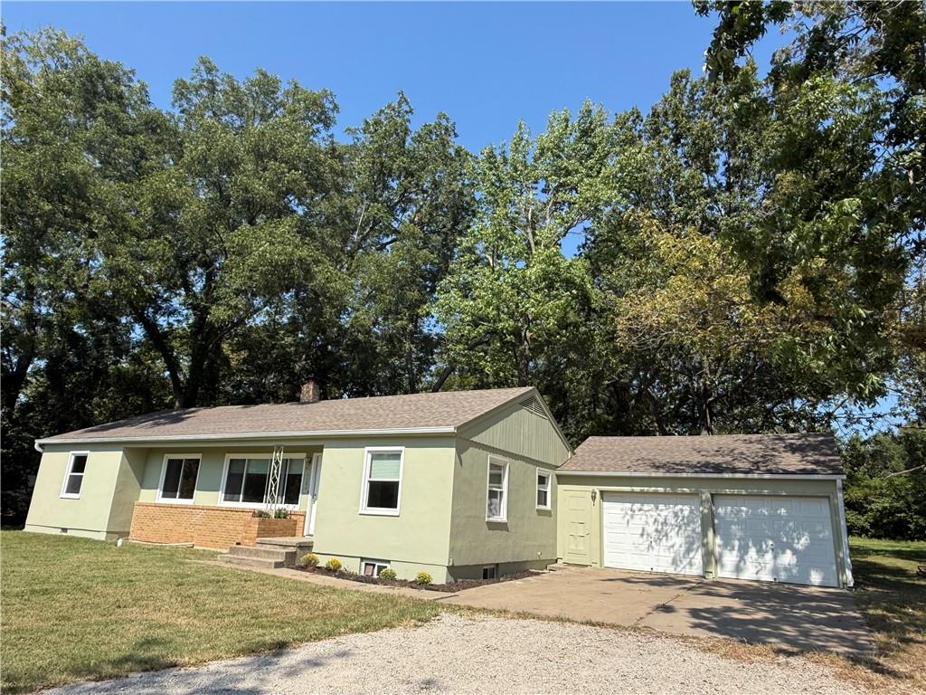 1704 E Mechanic Street Property Photo 3