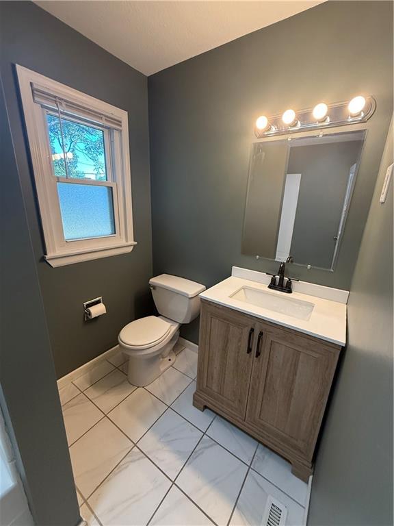 1704 E Mechanic Street Property Photo 7