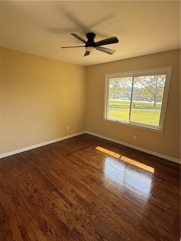 1704 E Mechanic Street Property Photo 9