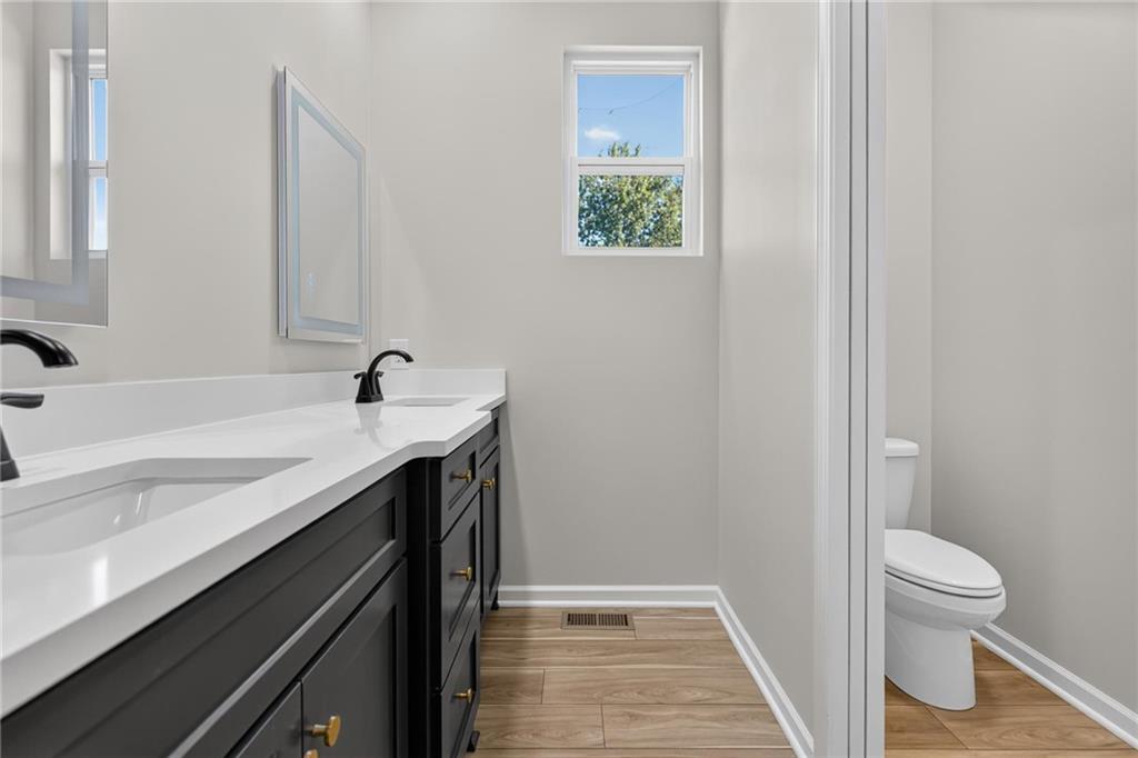 1415 Thomas Drive Property Photo 23