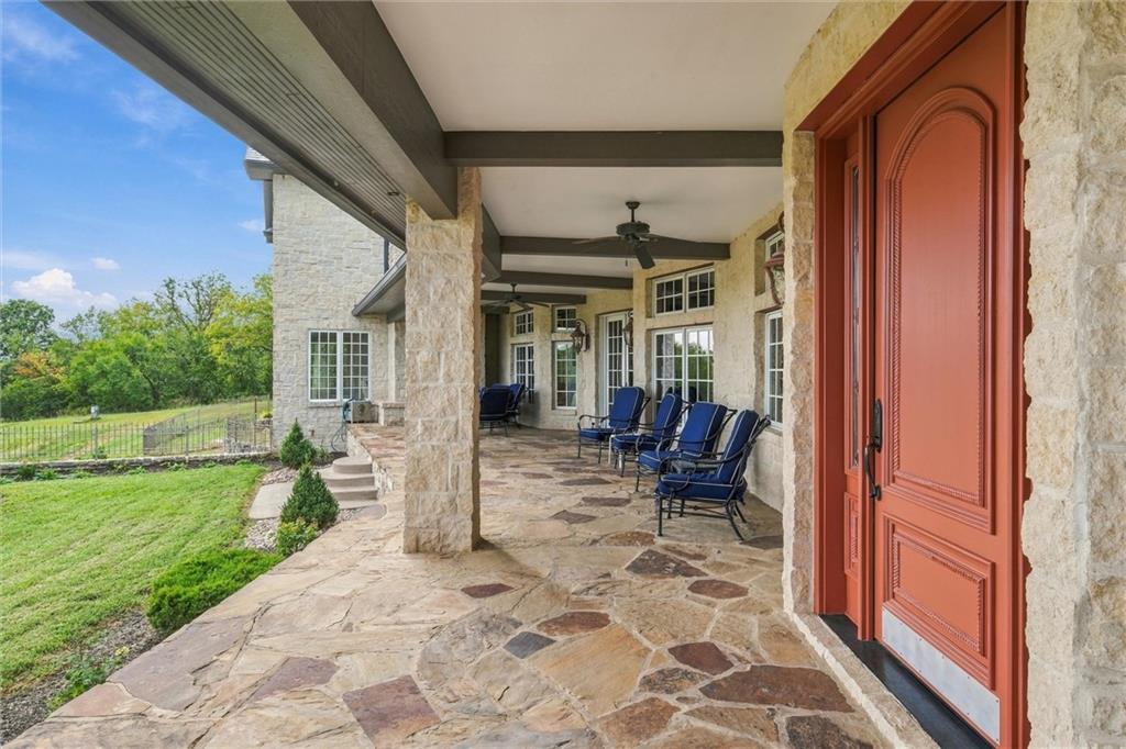 22350 Grass Pad Road Property Photo 6