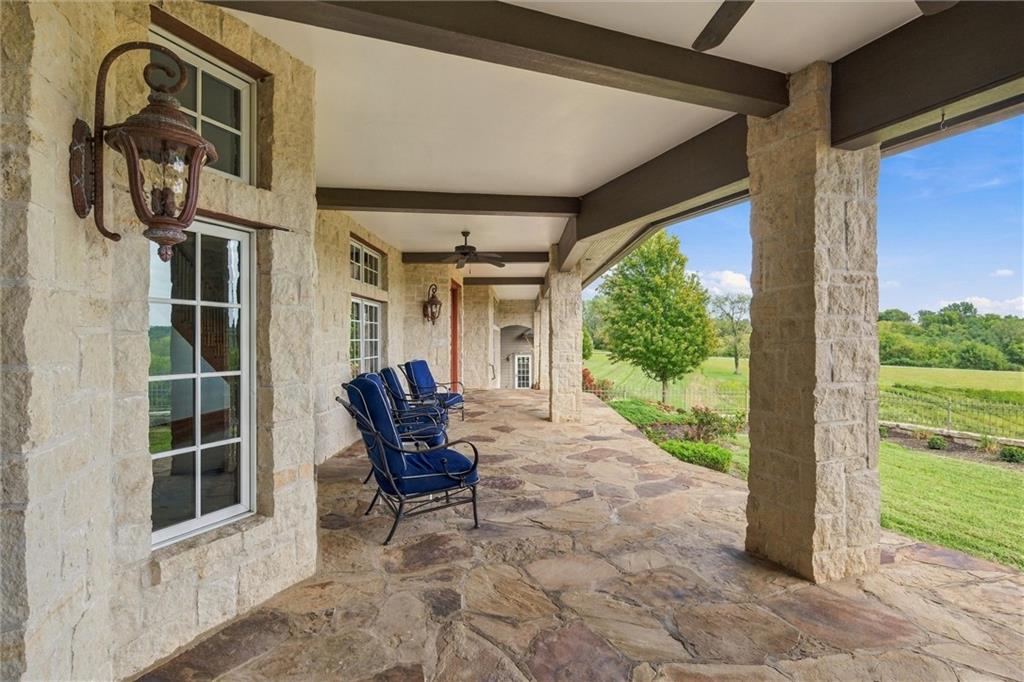 22350 Grass Pad Road Property Photo 7