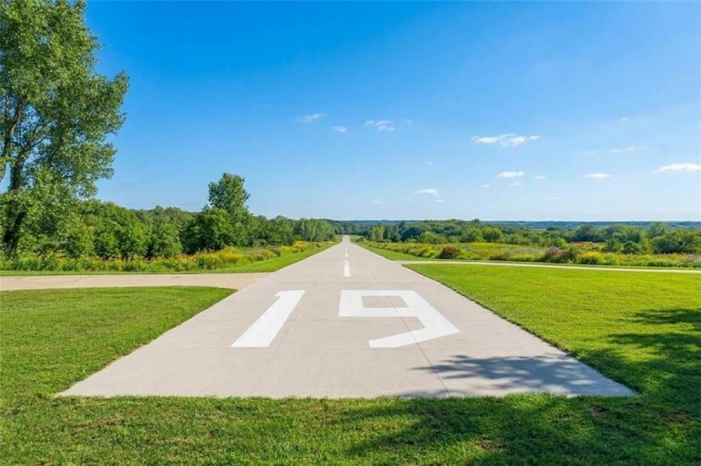 22350 Grass Pad Road Property Photo 9
