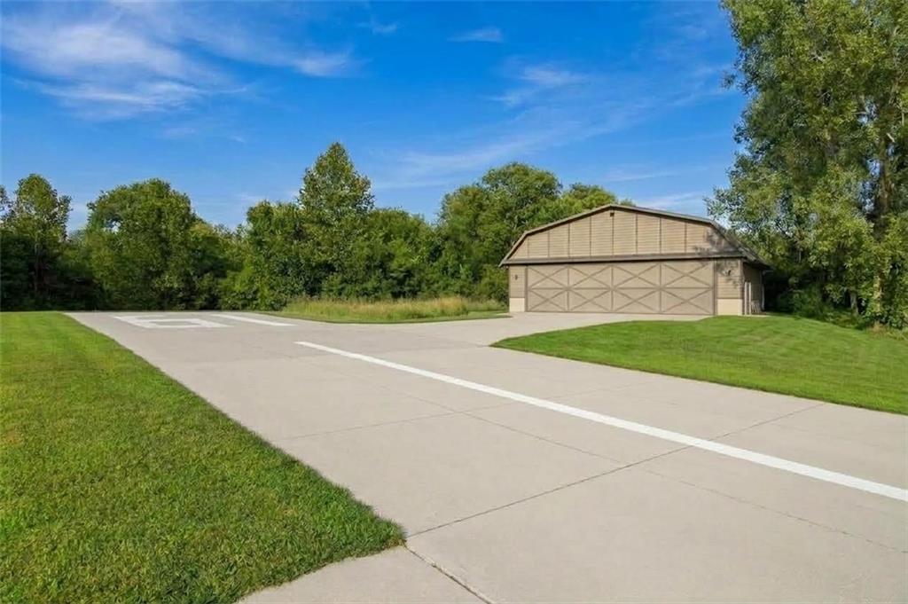 22350 Grass Pad Road Property Photo 10