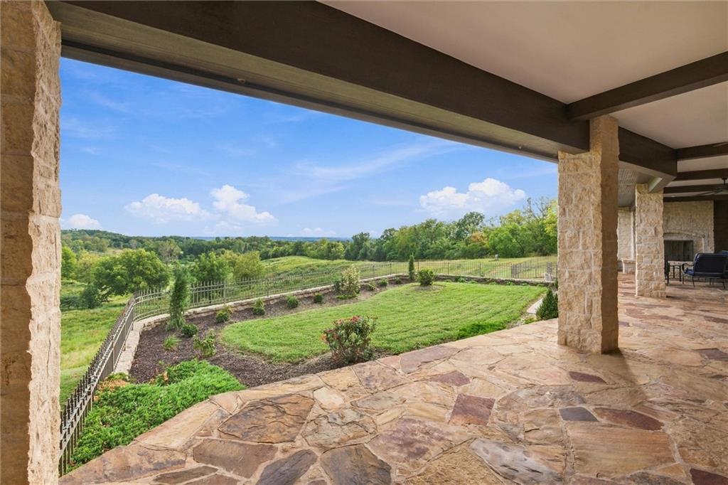 22350 Grass Pad Road Property Photo 12
