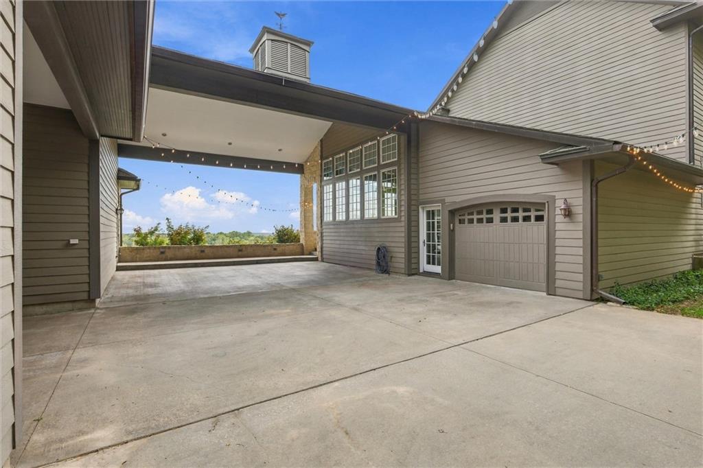 22350 Grass Pad Road Property Photo 14