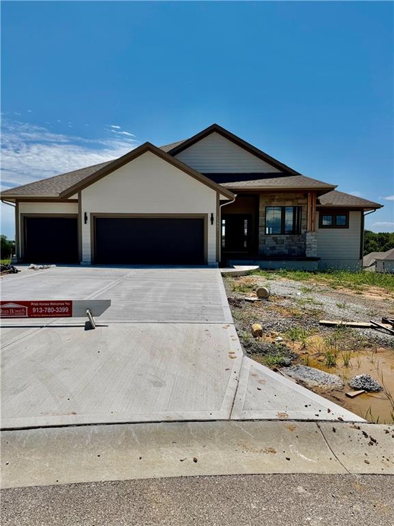 23903 Clear Creek Parkway Property Photo 2