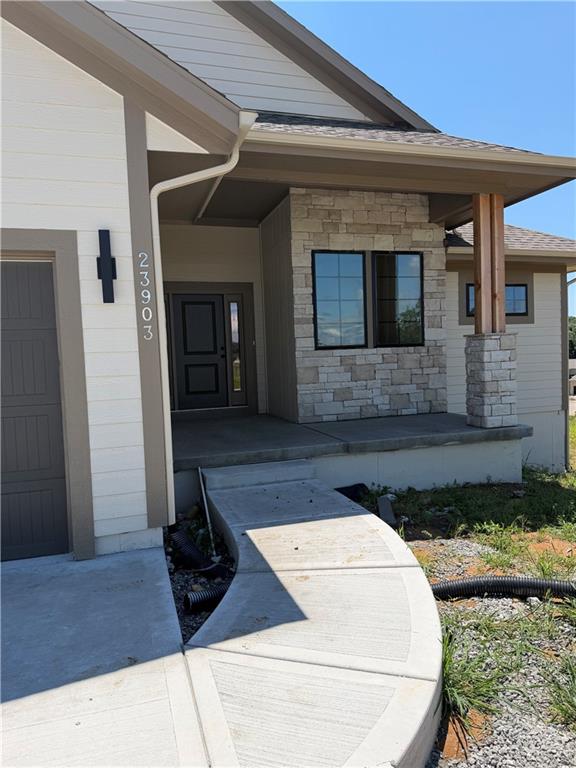 23903 Clear Creek Parkway Property Photo 3