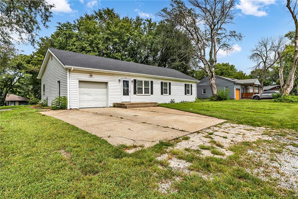 506 E 165th Street Property Photo 2