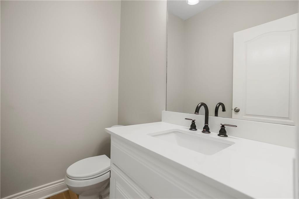 21605 W 60th Terrace Property Photo 23