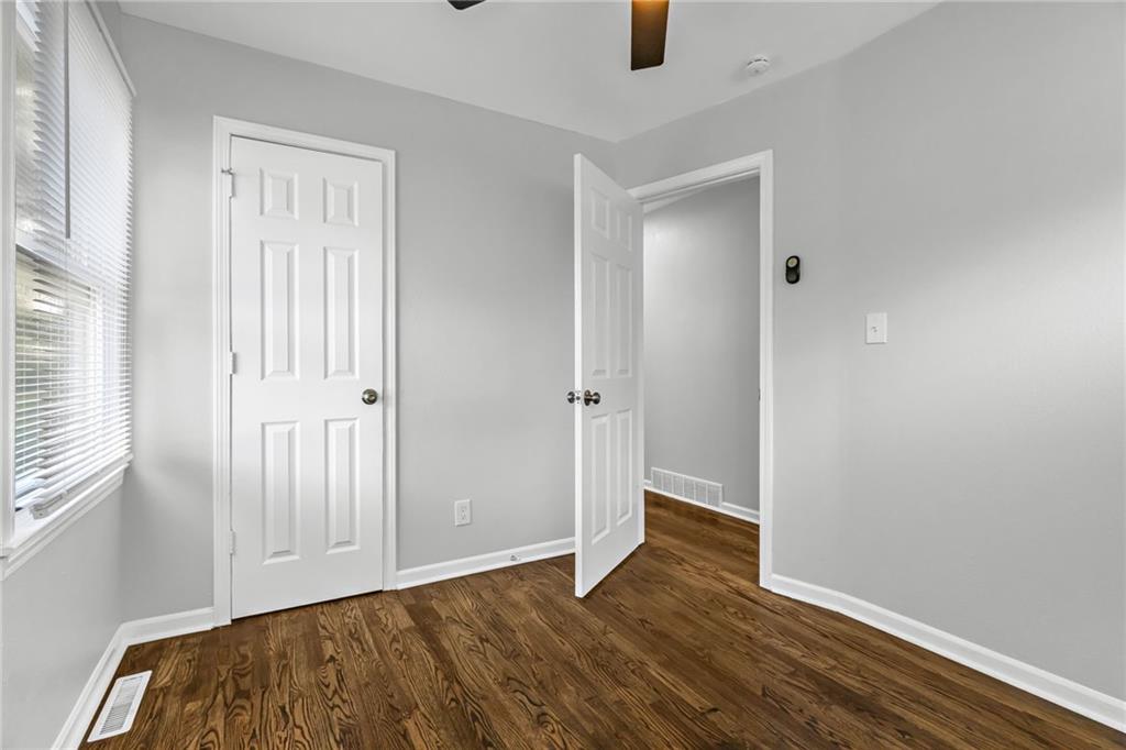 604 W 38th Street Property Photo 15