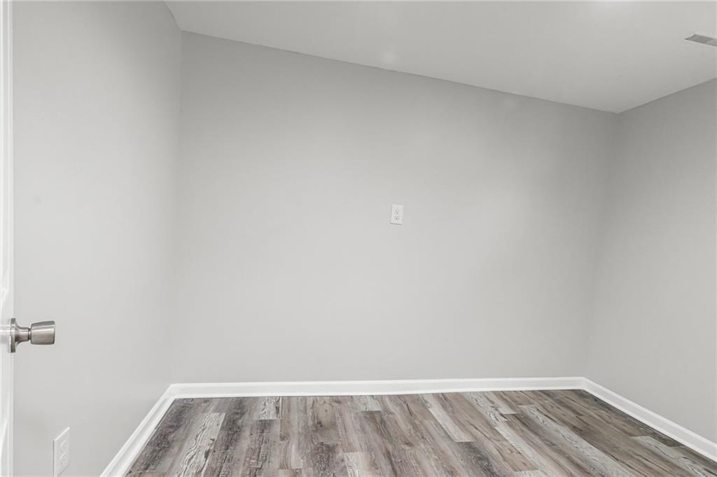 604 W 38th Street Property Photo 20