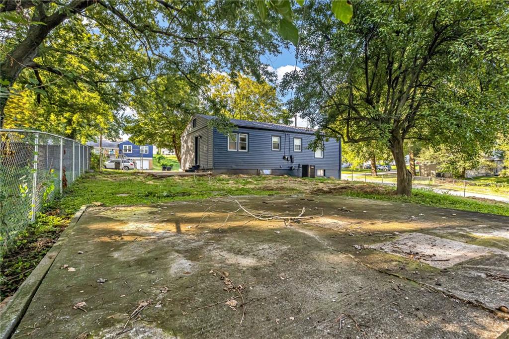 604 W 38th Street Property Photo 25