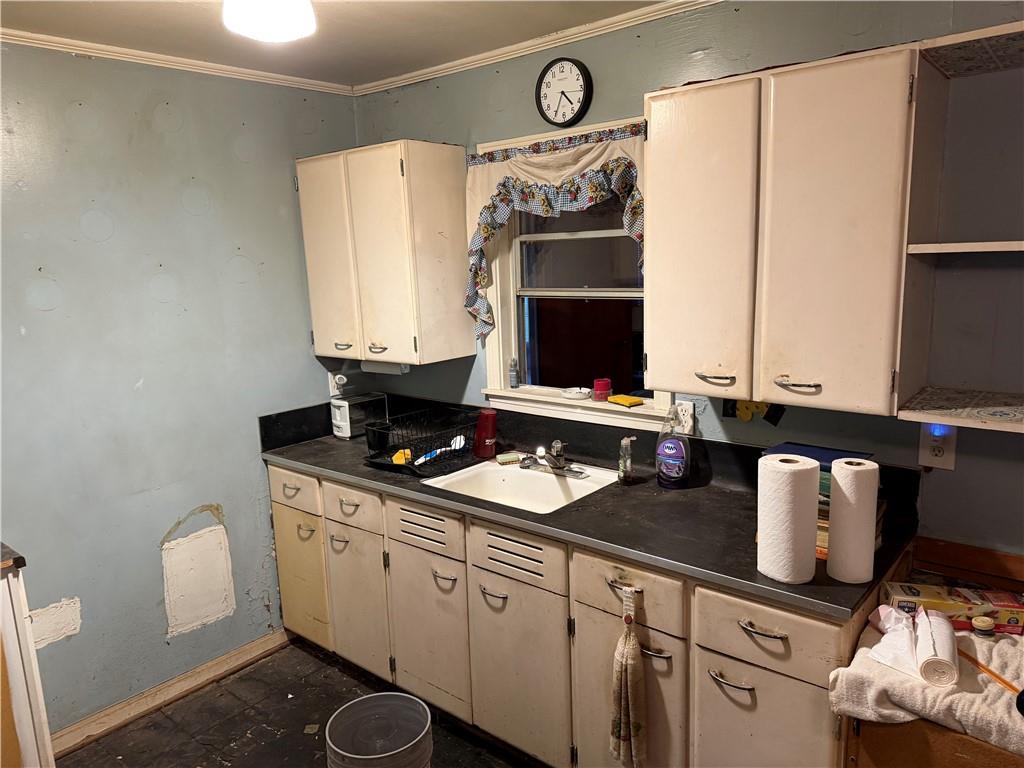 8020 Wabash Avenue Property Photo 3