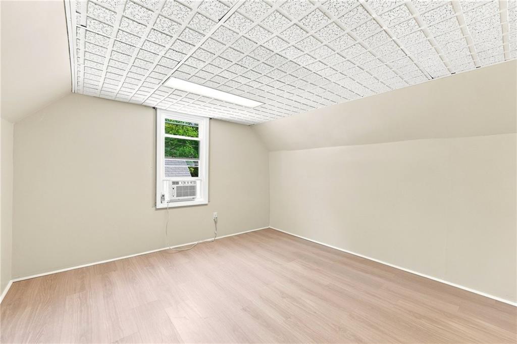 1301 E 80th Street Property Photo 33