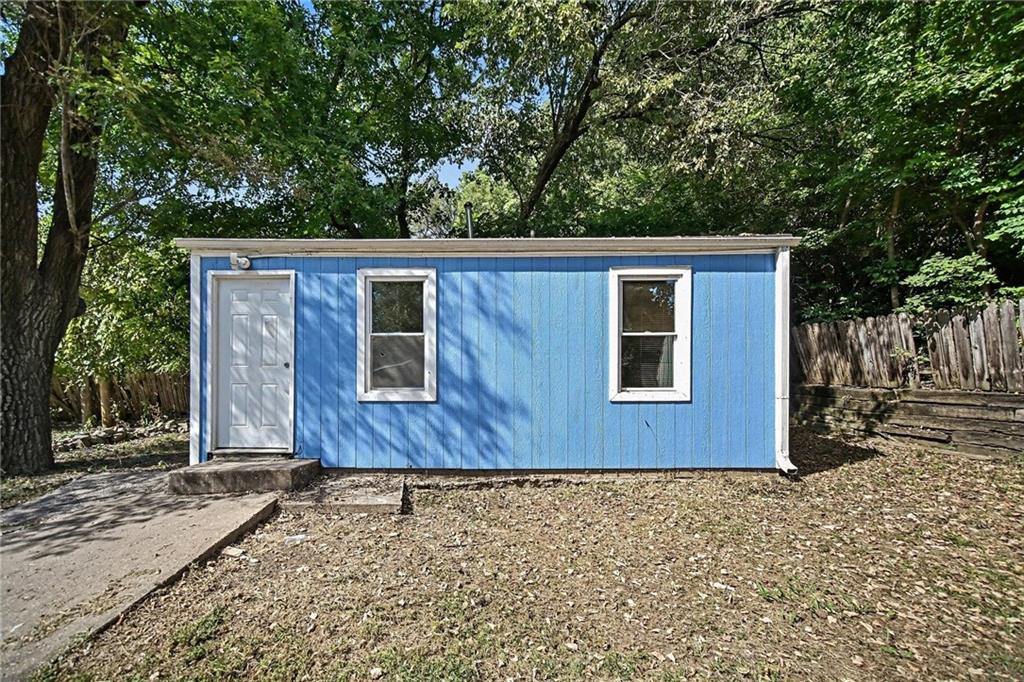 2449 S 12th Terrace Property Photo 16
