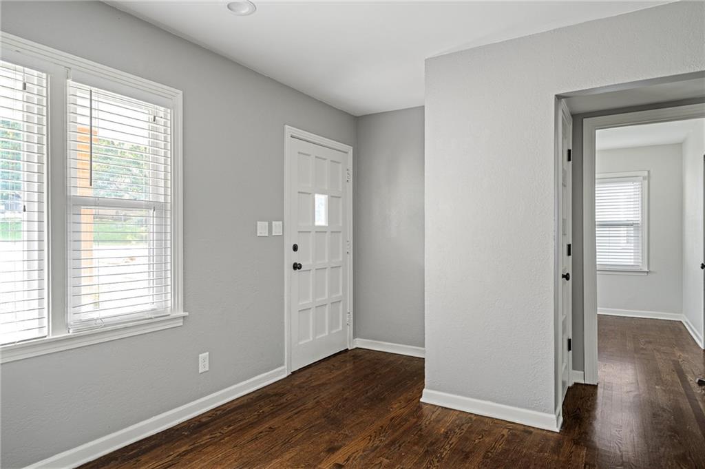 6424 Melrose Lane Property Photo 3