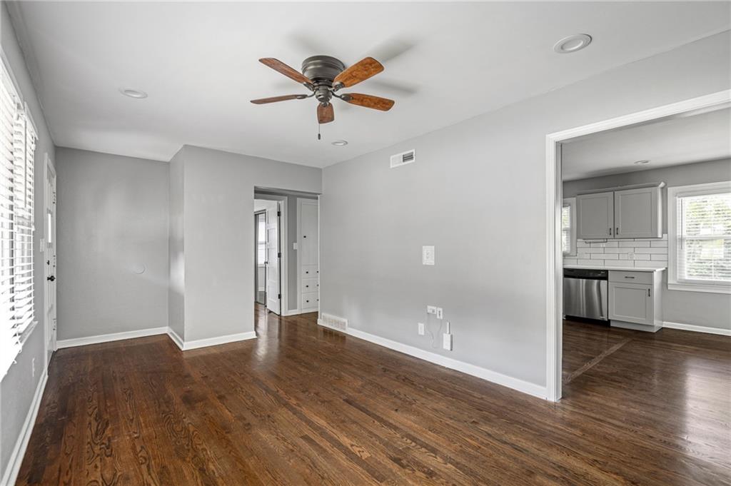 6424 Melrose Lane Property Photo 5