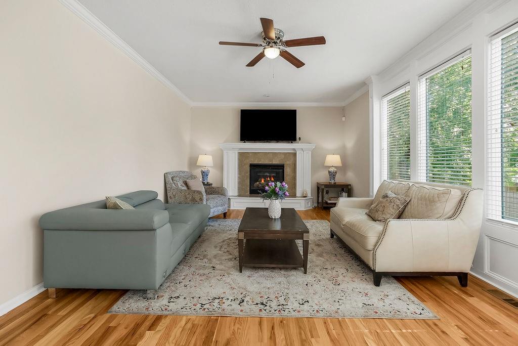 1915 W Ferrel Drive Property Photo 4