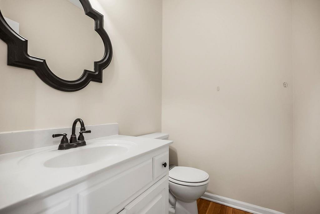 1915 W Ferrel Drive Property Photo 12
