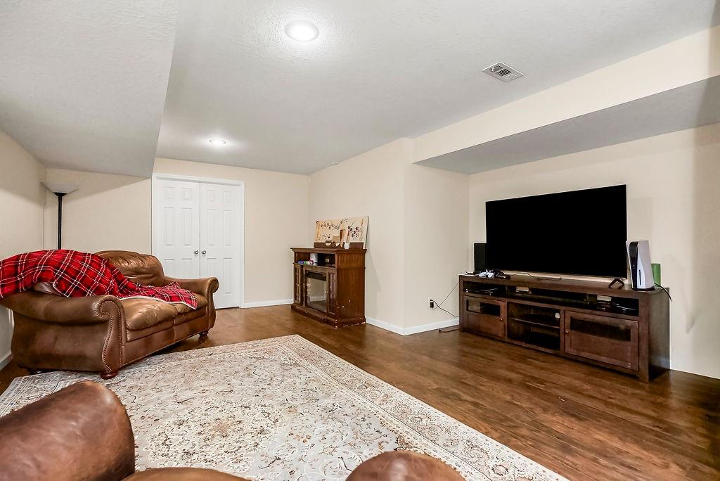 1915 W Ferrel Drive Property Photo 24