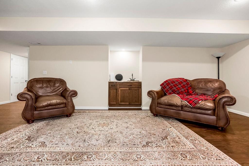 1915 W Ferrel Drive Property Photo 25