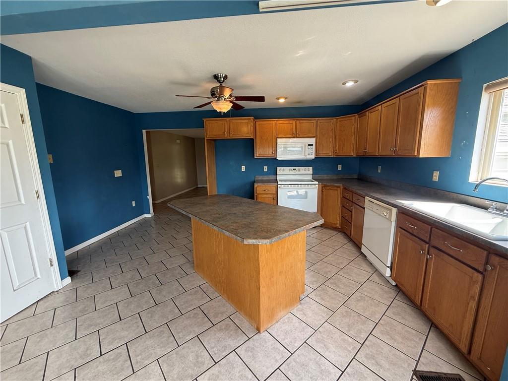 663 Golf Road Property Photo 7