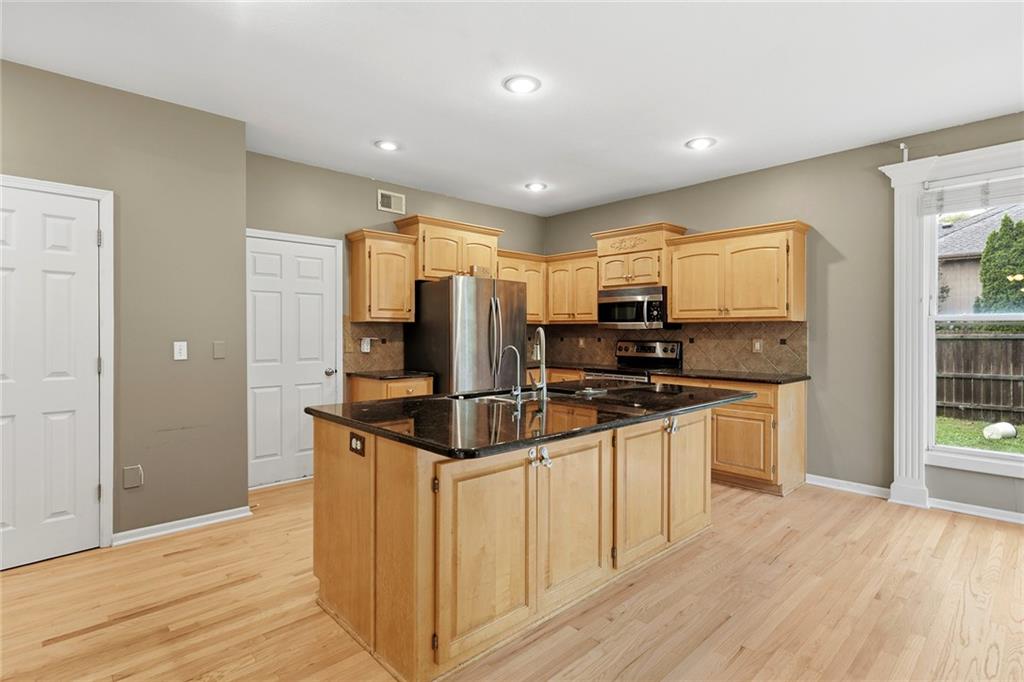 1404 Cedar Ridge Circle Property Photo 18